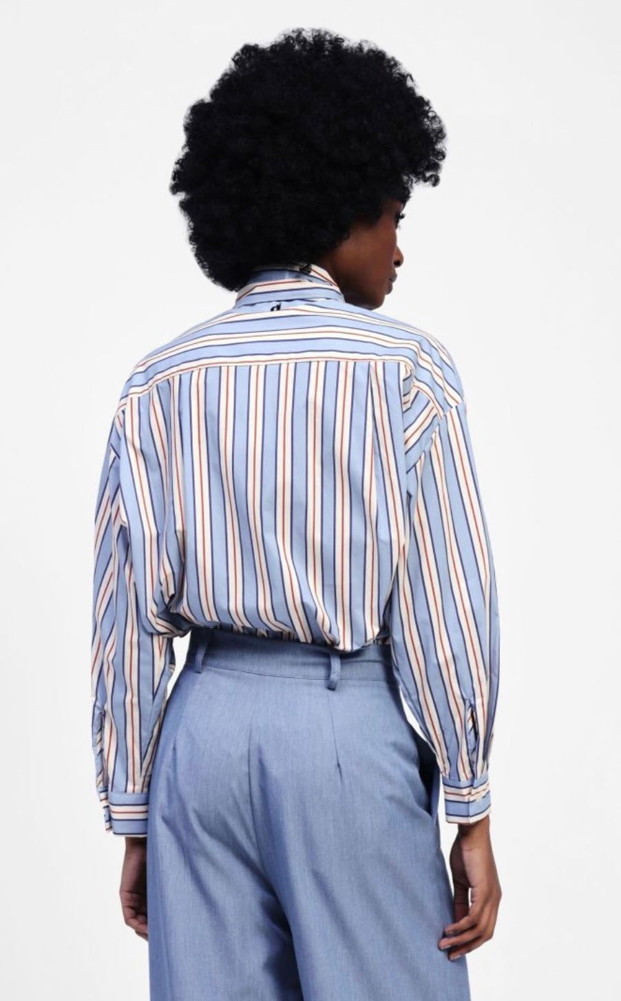 Camicia con fiocco e righe