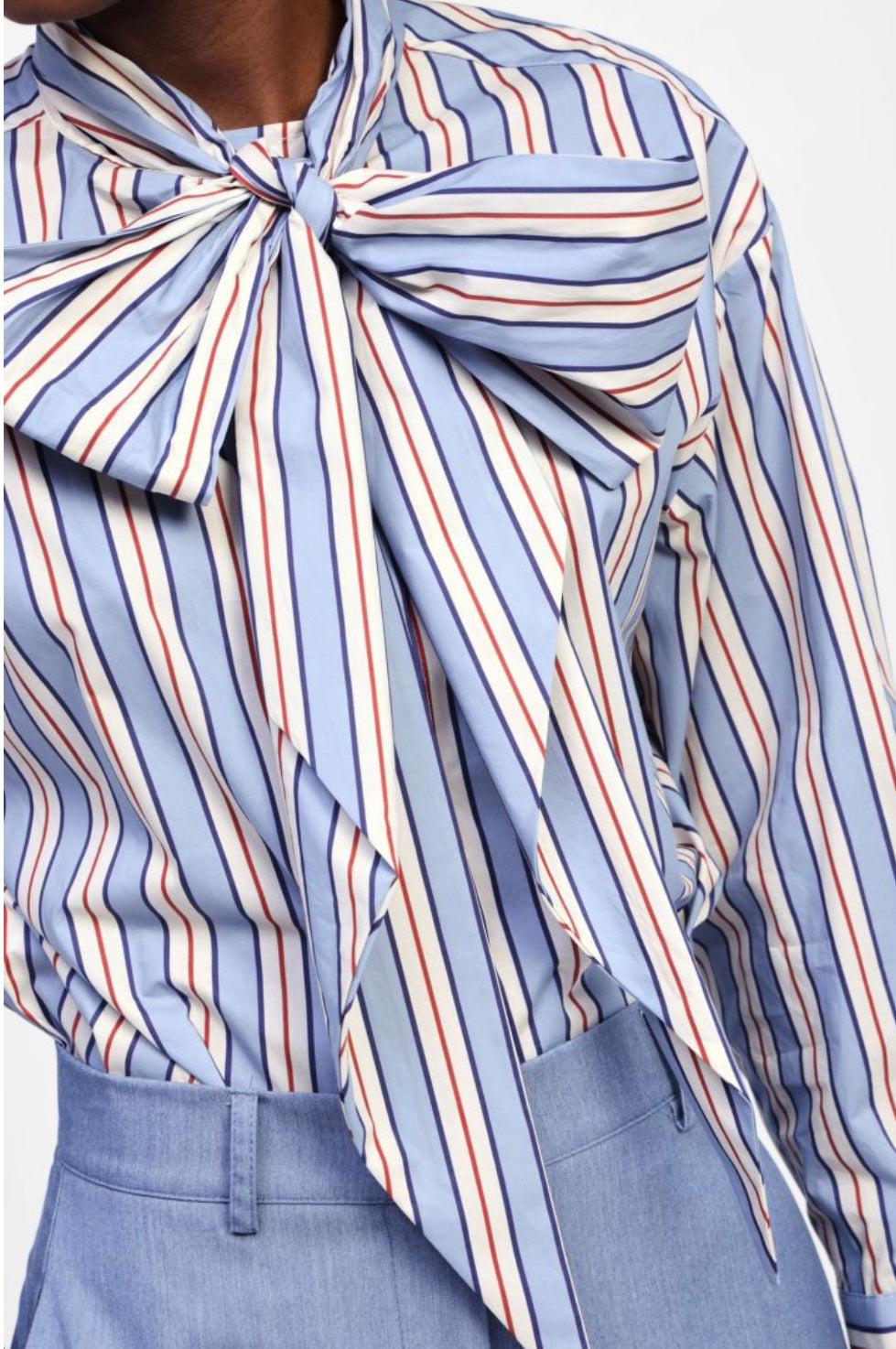 Camicia con fiocco e righe