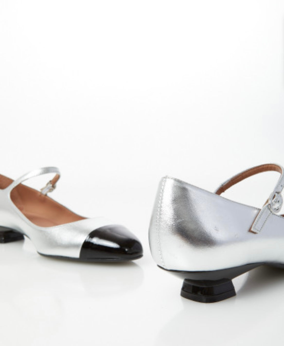Mary Jane In Pelle Laminata Alexandra