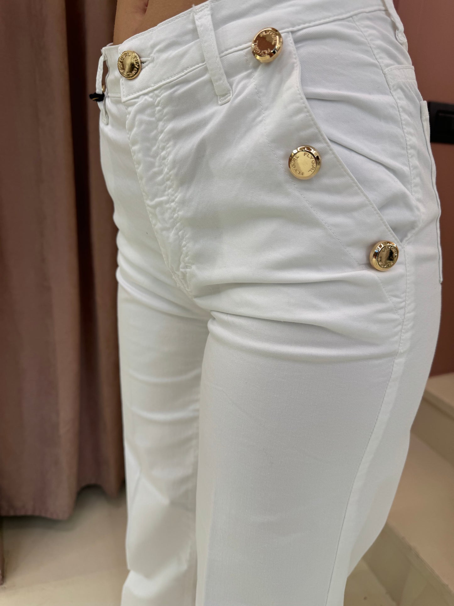 Jeans con bottoni a palazzo (Copia)