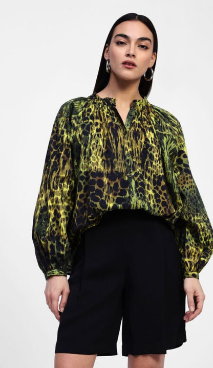 Camicia stampa animalier con maniche volume
